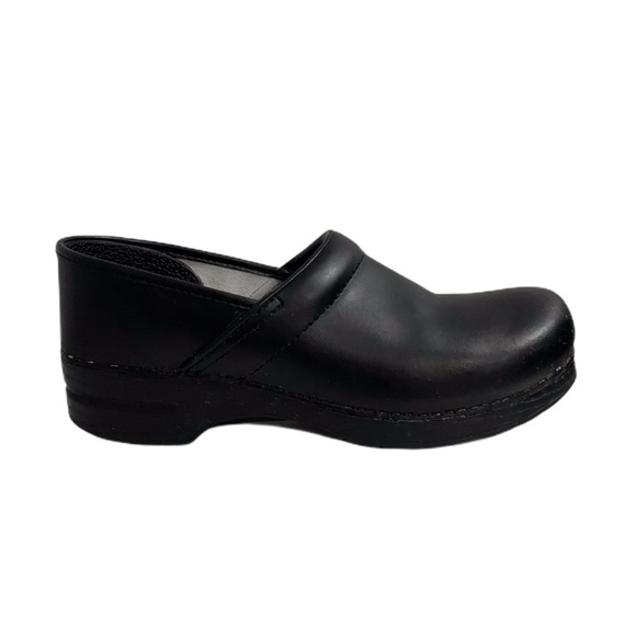 mens black leather clogs